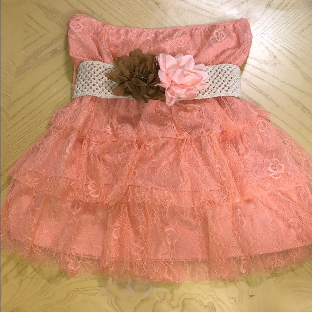 Salmon ruffled strapless top with belt